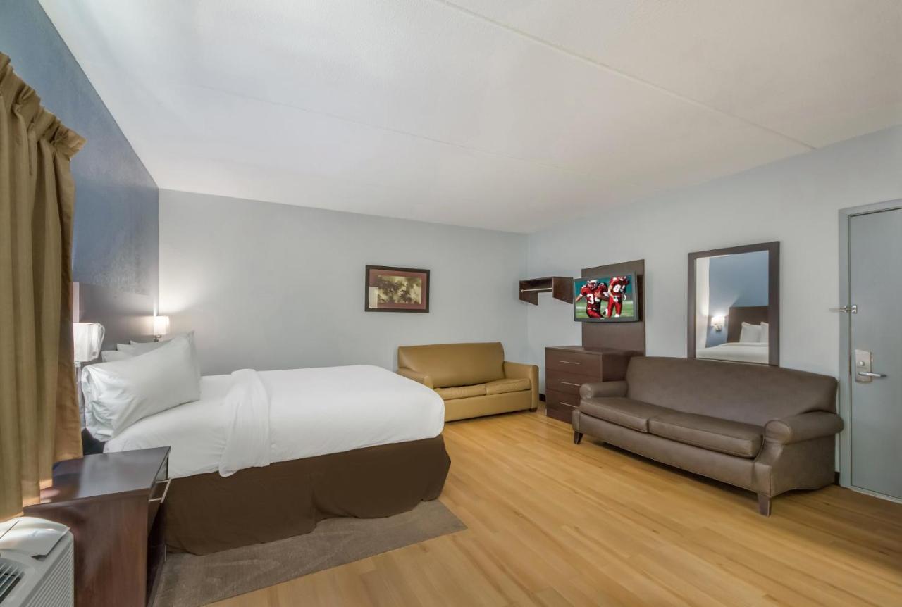 Hometowne Studios By Red Roof San Antonio - Seaworld Northwest 外观 照片