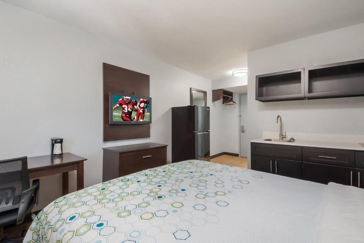 Hometowne Studios By Red Roof San Antonio - Seaworld Northwest 外观 照片