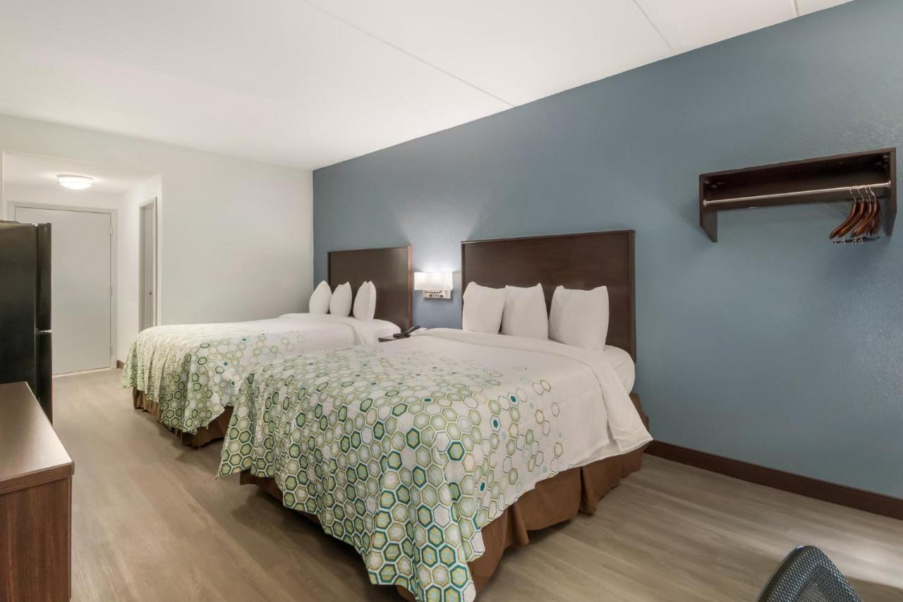Hometowne Studios By Red Roof San Antonio - Seaworld Northwest 外观 照片