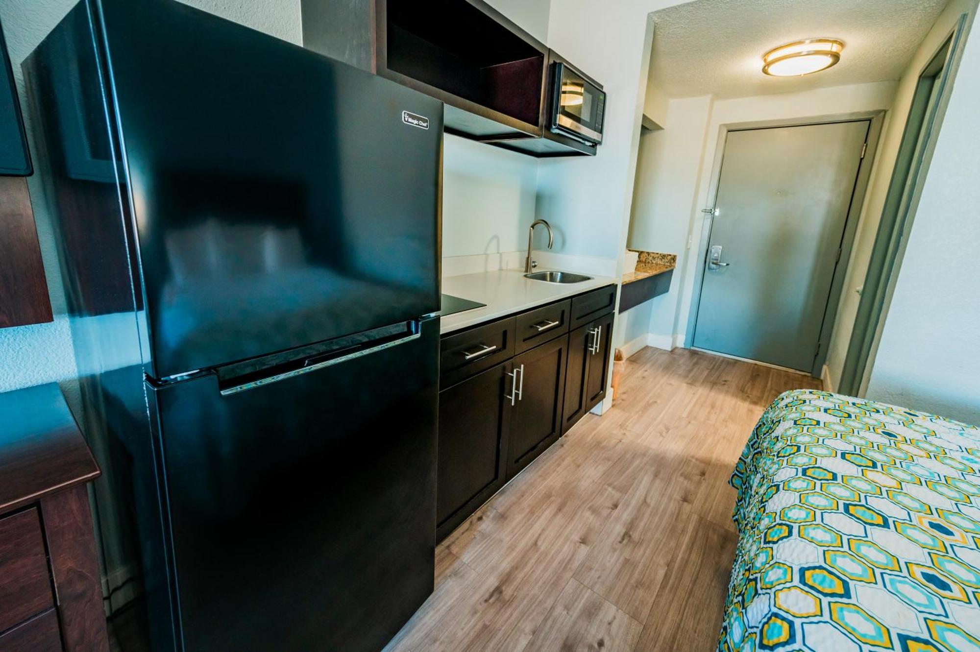 Hometowne Studios By Red Roof San Antonio - Seaworld Northwest 外观 照片