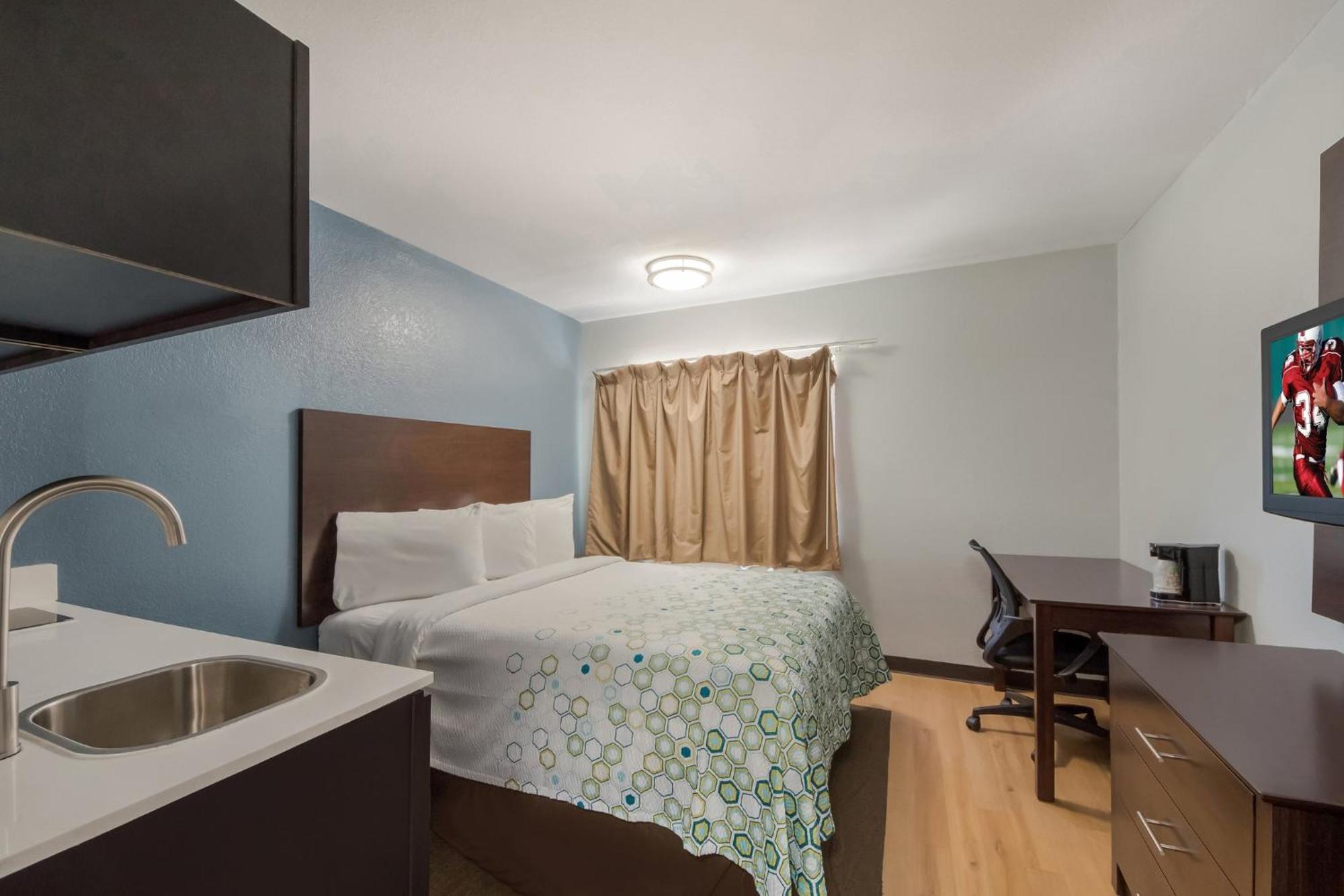 Hometowne Studios By Red Roof San Antonio - Seaworld Northwest 外观 照片